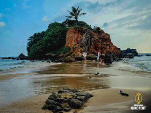 Can South Africans drive in Sri Lanka?