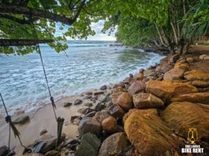 Can Indian tourists drive in Sri Lanka?