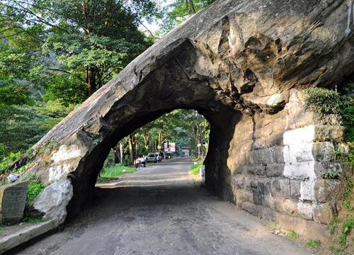 Kadugannawa Pass viewpoint